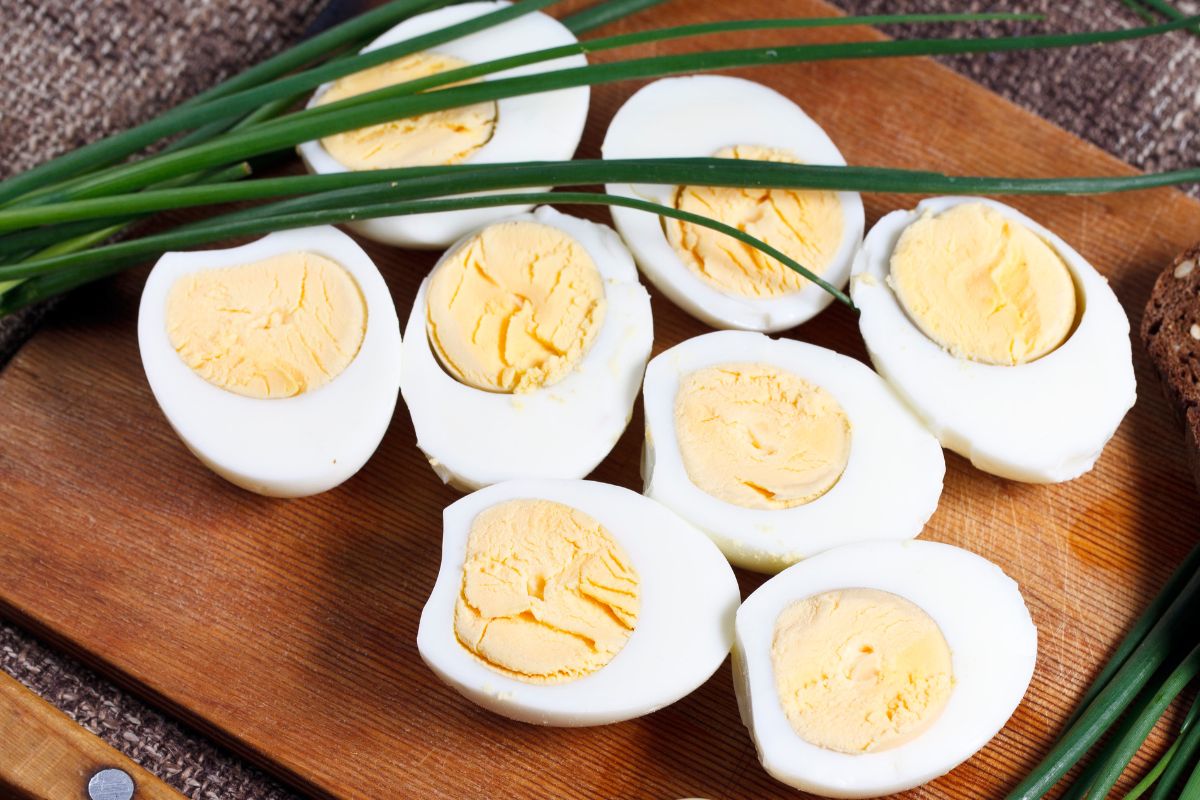 Jajka faszerowane zacznij od ugotowania jajek