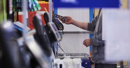 Inflacja bije rekordy. W Polsce nadal nie ma drożyzny? "Najtańszy kraj w UE"