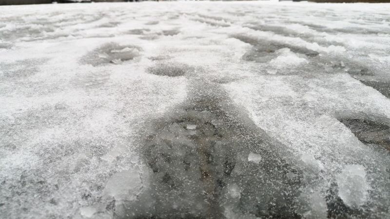zima śnieg błoto pośniegowe