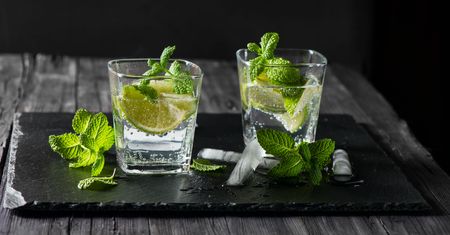 Mojito. Jak przygotować jeden z najbardziej popularnych drinków świata?