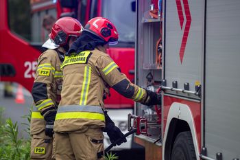 Żary: Pożar chlewni. Nie ocalało 150 macior i 2000 prosiąt