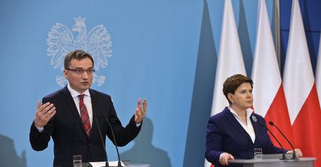 Konfiskata majątku - projekt Ziobro to bubel prawny? Prokuratury i sądy wytykają błędy