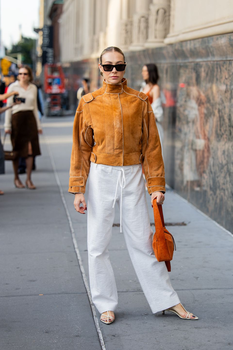 Stylizacja z zamszem w roli głównej