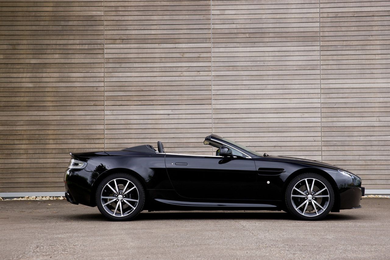 Aston Martin V8 Vantage N420 Roadster 8