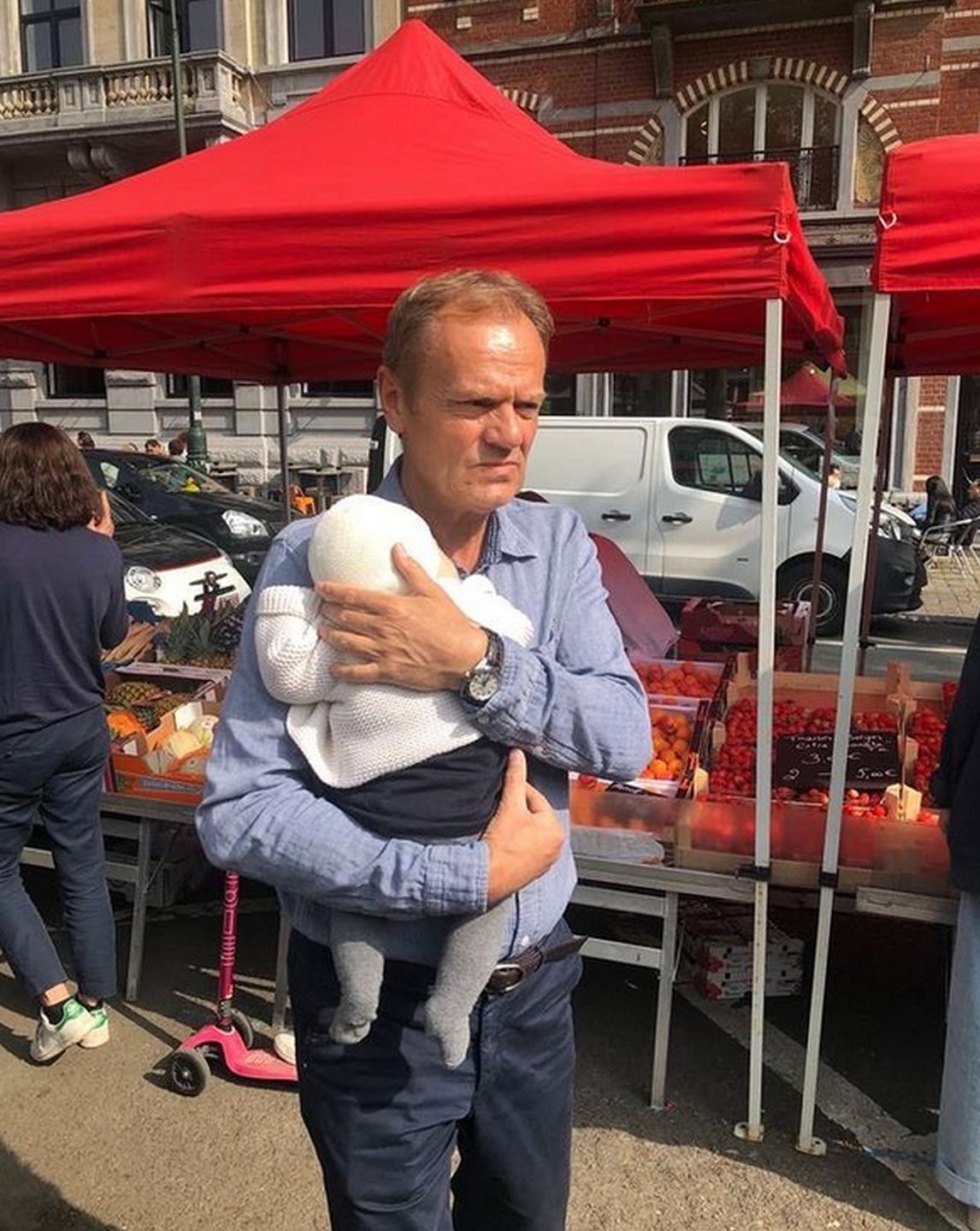 Donald Tusk z wnuczką