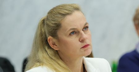 "Nauczyciele postawili się bardzo wyraźnie". Ostra reakcja Nowackiej