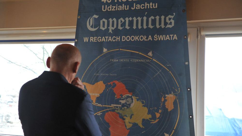 Plakat z okazji udziału jachtu "Copernicus" w The Legends Race podczas Volvo Ocean Race