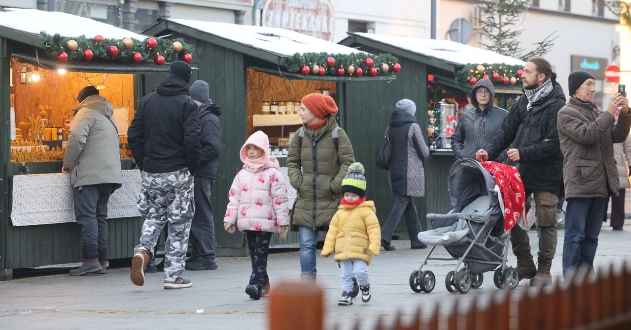 Gliwice: Jarmark Bożonarodzeniowy. Lokalne specjały, wystrój i muzyka
