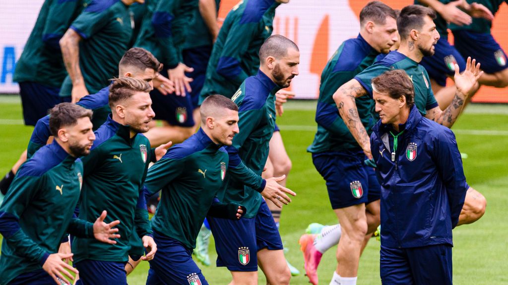 Zdjęcie okładkowe artykułu: Getty Images / Marcio Machado / Na zdjęciu: trening reprezentacji Włoch
