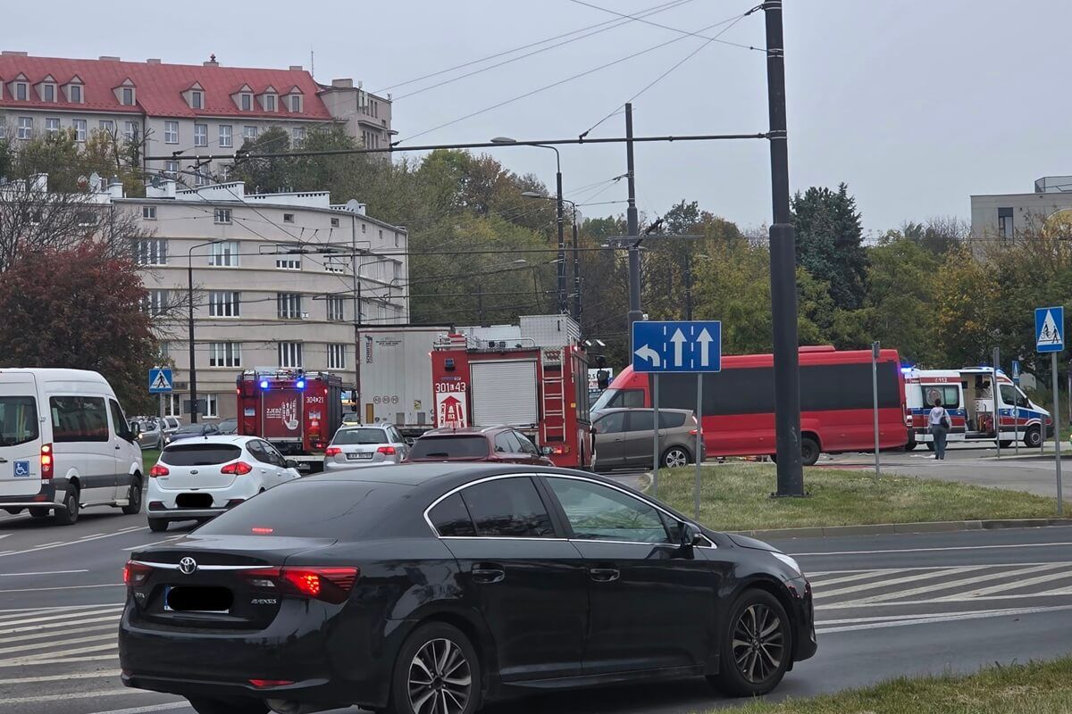 Zderzenie volkswagena z BMW na rondzie Mohyły w Lublinie