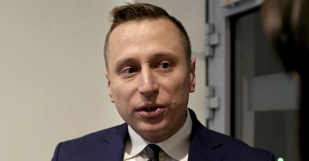 Afera z Pegasusem. Brejza pokazuje dokument