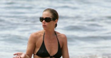 Kelly Bundy straciła obie piersi?!