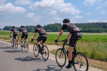Poznańska Korba 2025: 180 kilometrów wytrzymałości i pasji na dwóch kołach