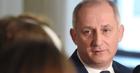 Neumann: Tusk nie prowadził swojego syna za rękę
