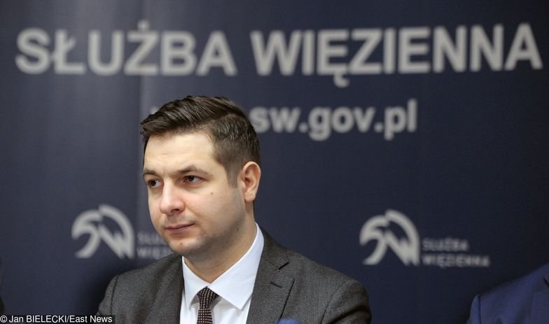 Program "Praca dla więźniów" to sztandarowy program wiceministra Patryka Jakiego