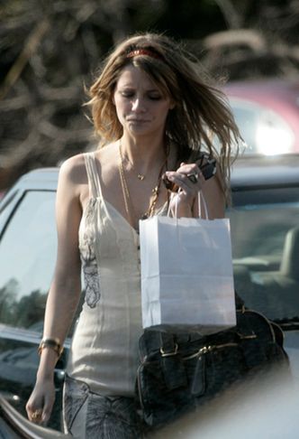 Mischa Barton pod nadzorem kuratora!