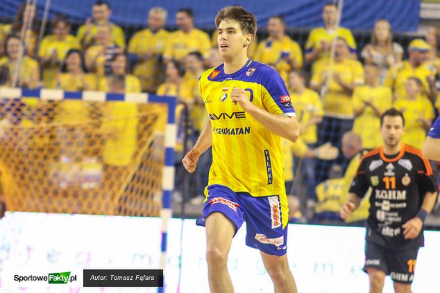 Piotr Chrapkowski rzucił Miedziowym aż osiem bramek