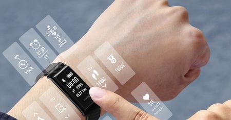 Huawei Band A2 w Biedronce - czy warto?