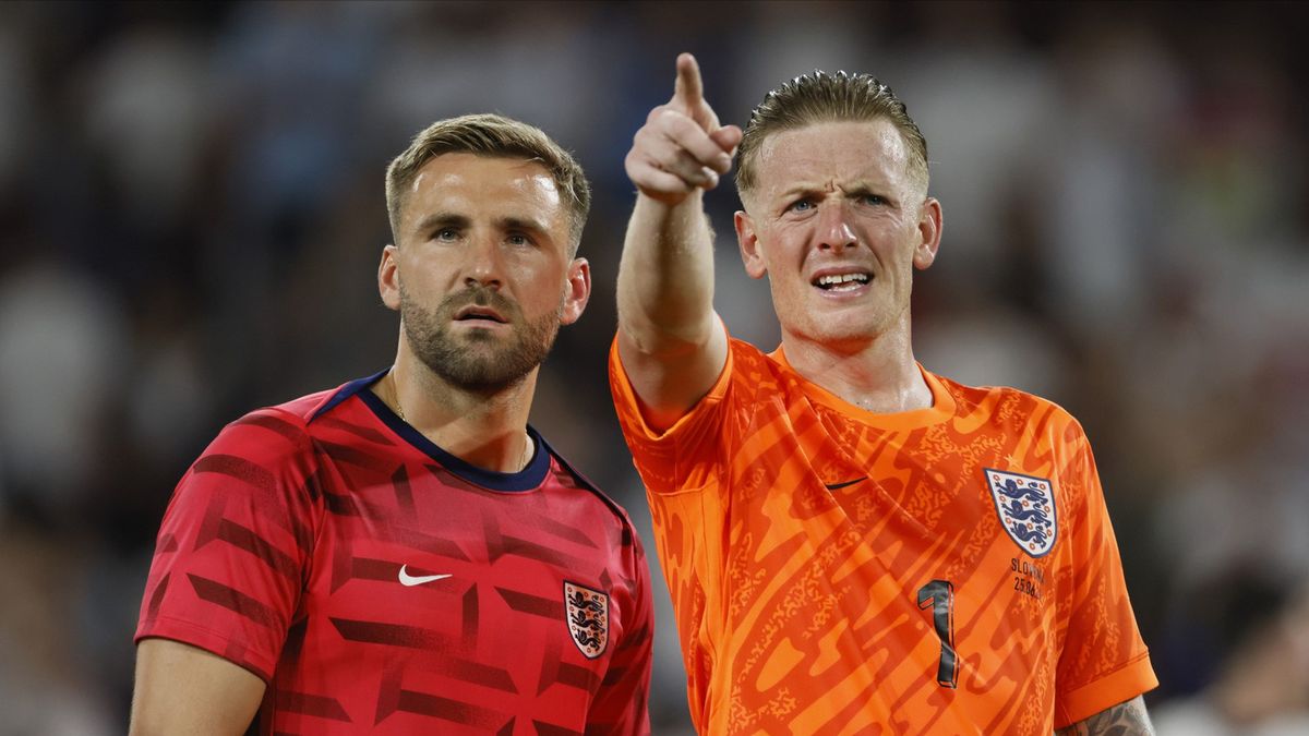 Getty Images / Richard Sellers/Sportsphoto/Allstar / Na zdjęciu: Luke Shaw (z lewej) i Jordan Pickford (z prawej)