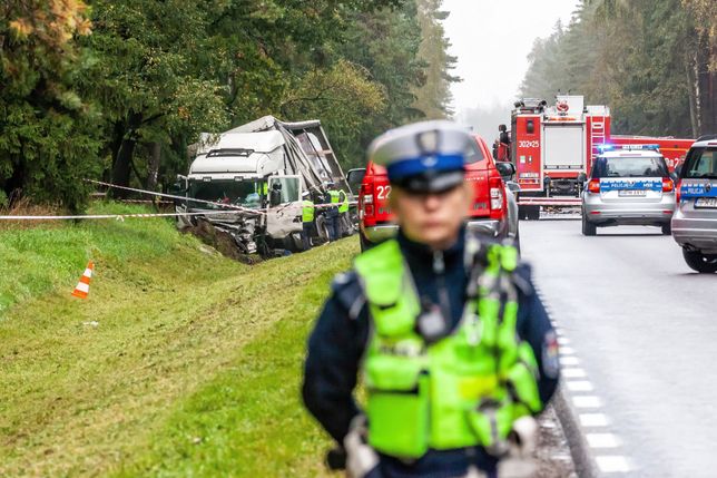 Tragiczna kraksa. Nie żyją dzieci