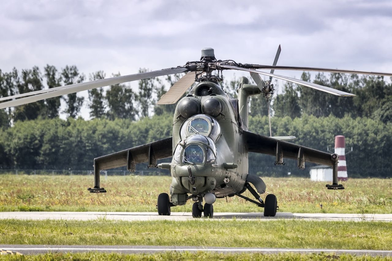 "Latające czołgi" dla Ukrainy. Czechy przekazały Mi-24 - Mi-24 - zdjęcie ilustracyjne