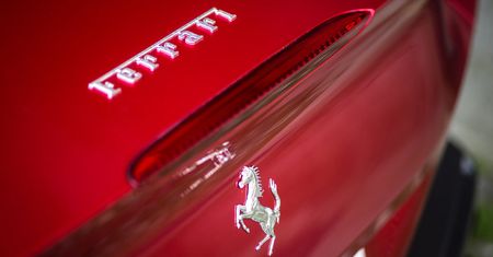 Ferrari Purosangue w przeciekach. Wygląd włoskiego SUV-a nie jest już tajemnicą