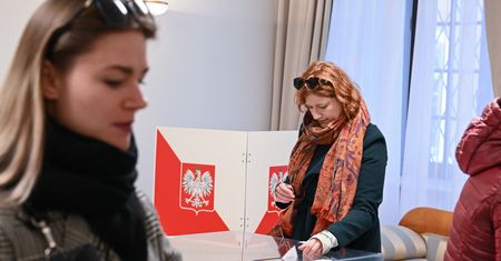 Już nie tylko pojedyncze przypadki. Oto co ludzie robią z kartami