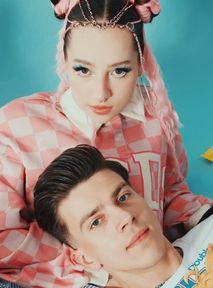 Young Leosia i Kacper Błoński świętują rocznicę. "Mówili, że zaraz się rozstaniemy"
