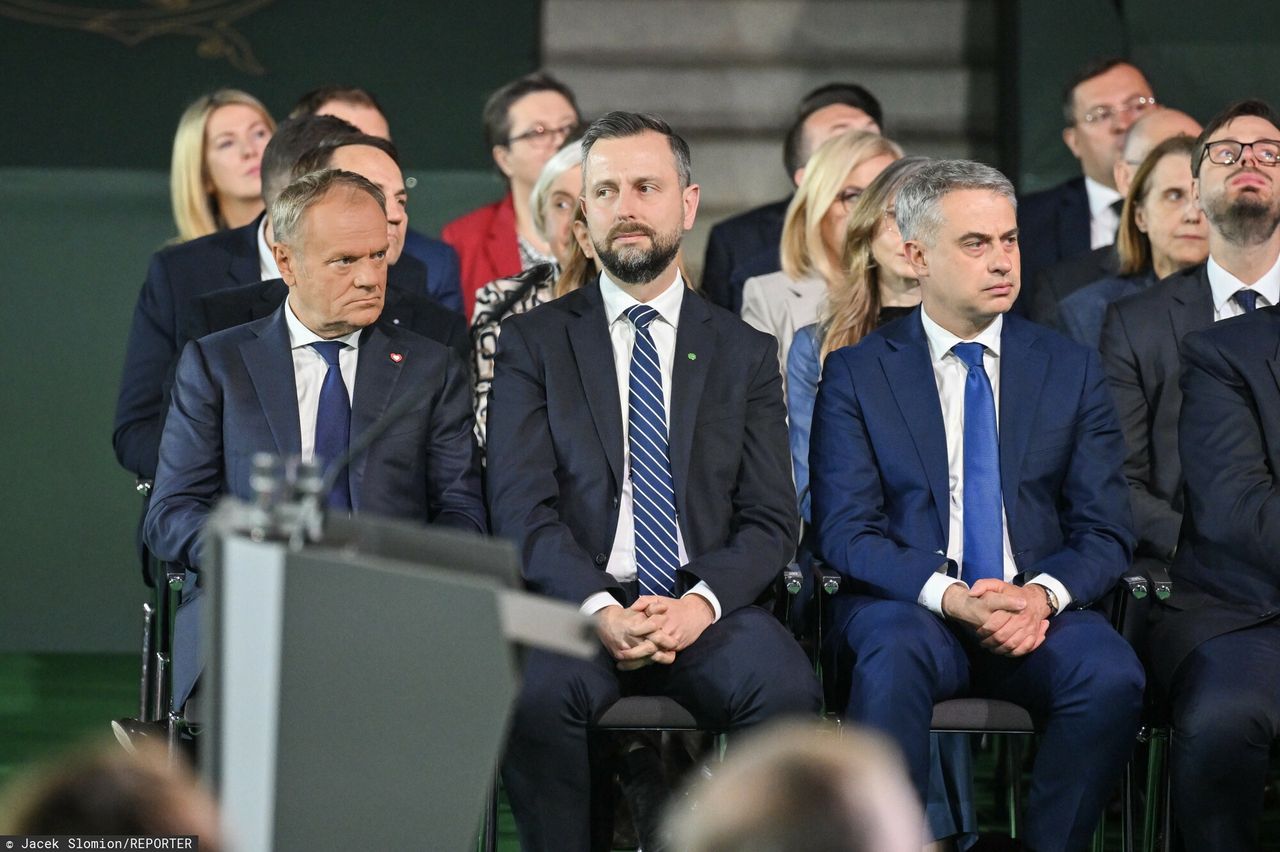 Donald Tusk na posiedzeniu w Gnieźnie