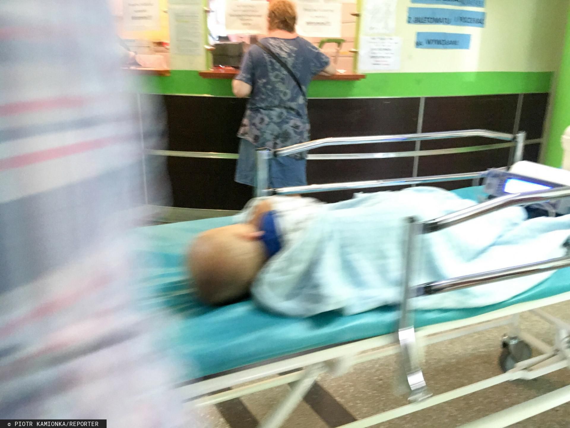 Do szpitala trafia coraz więcej dzieci z powikłaniami ospy