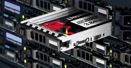 Dyski SSD Kingston DC500 z logo VMware Ready. To gwarancja obsługi przez vSAN oraz vSphere
