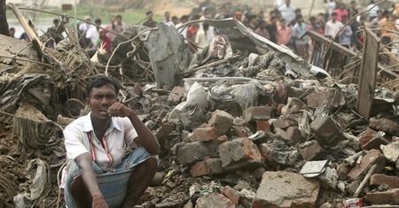 Bangladesz: Zawaliła się fabryka. Nie żyje 25 osób