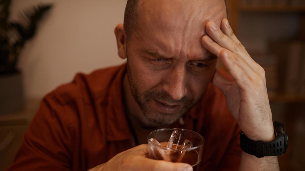 Wszywka alkoholowa to wciąż popularna metoda walki z nałogiem.