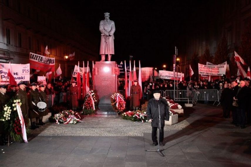 7. rocznica katastrofy smoleńskiej. 10 zgromadzeń publicznych w Warszawie