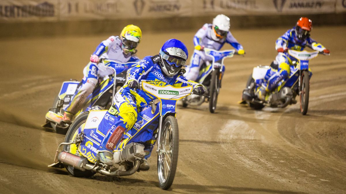 WP SportoweFakty / Krzysztof Konieczny / Na zdjęciu: Kenneth Bjerre przed Grigorijem Łagutą, Dominikiem Kuberą i Norbertem Krakowiakiem