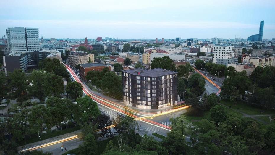 Wrocław. Będzie zmiana - inwestor obiecuje do końca roku zmienić straszliwy szkieletor w takie cudo