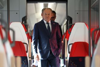 "Historyczne zamówienie". Tusk zapowiada rozwój polskich kolei
