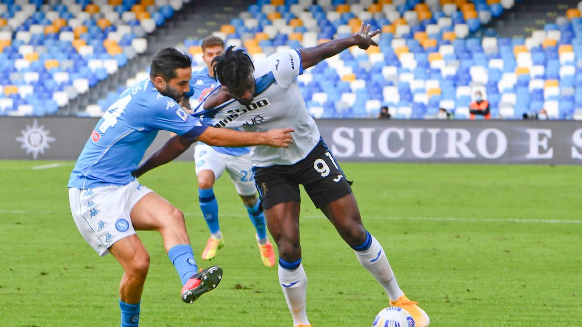 PAP/EPA / CIRO FUSCO / Na zdjęciu: mecz SSC Napoli - Atalanta BC