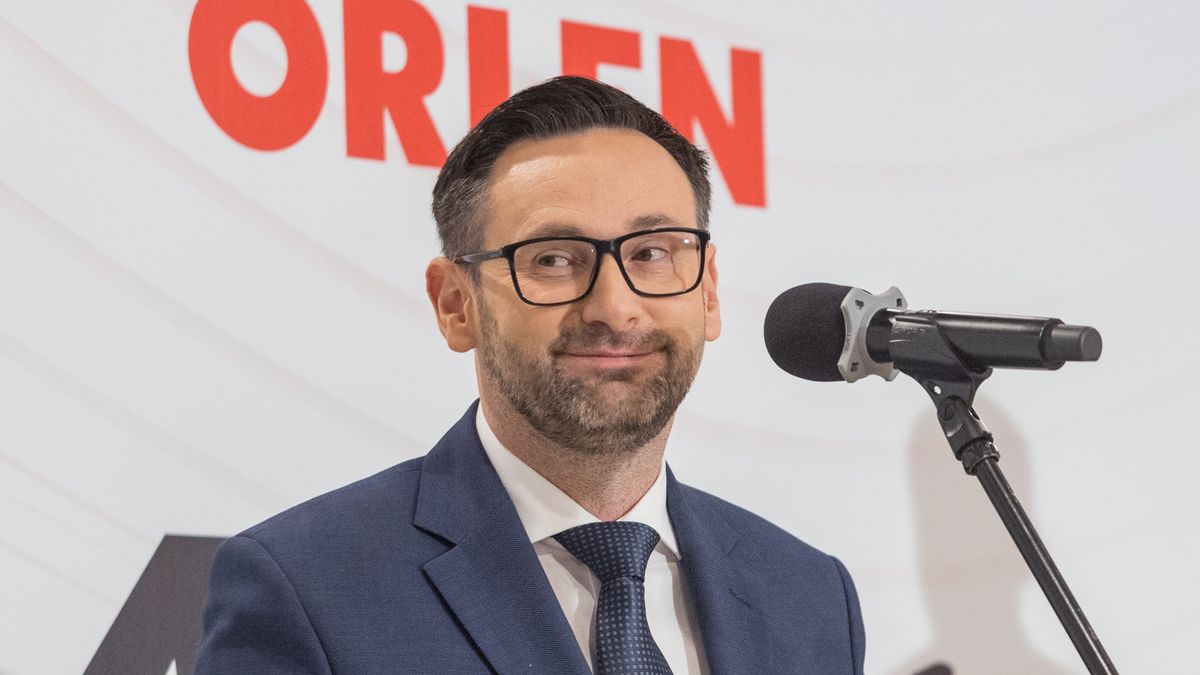 Kolejowy gigant zwolni tysiące osób. Daniel Obajtek twierdzi, że wie, jak tego uniknąć