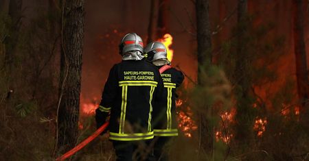 Płoną lasy we Francji. Zginął 38-letni strażak