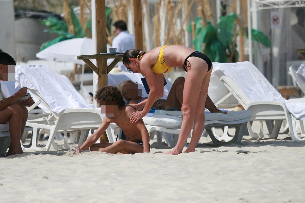 Agnieszka Dygant na plaży w Juracie