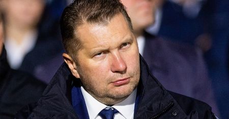 Czarnek ma nowego wroga. Padają ostre słowa. O mafii