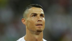 Zaskakująca stylówka Cristiano Ronaldo. Portugalczyk wywołał lawinę komentarzy