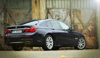 BMW 750d xDrive 381 KM - czego chcie wicej?
