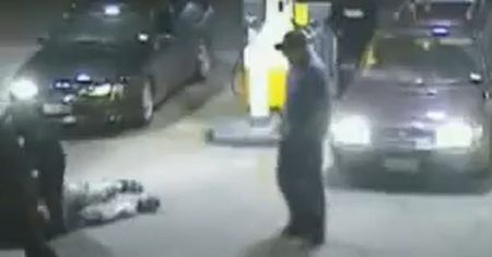 Krwawa bijatyka na stacji benzynowej. Dwóch nastolatków w szpitalu