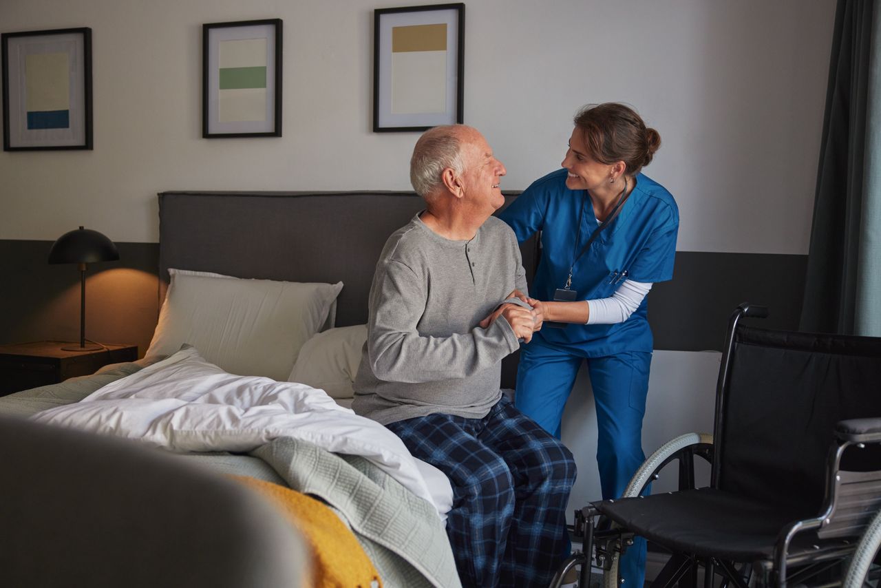 Nowy sprzęt i dom seniora. Szpital Kliniczny PBŚ i Sue Ryder z unijnym wsparciem