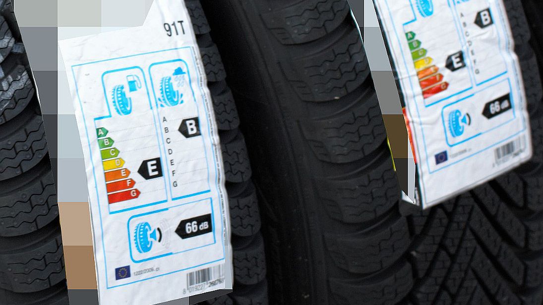 Etykiety są naklejane na każdej nowej oponie. Można się z nimi również zapoznać w sklepach internetowych