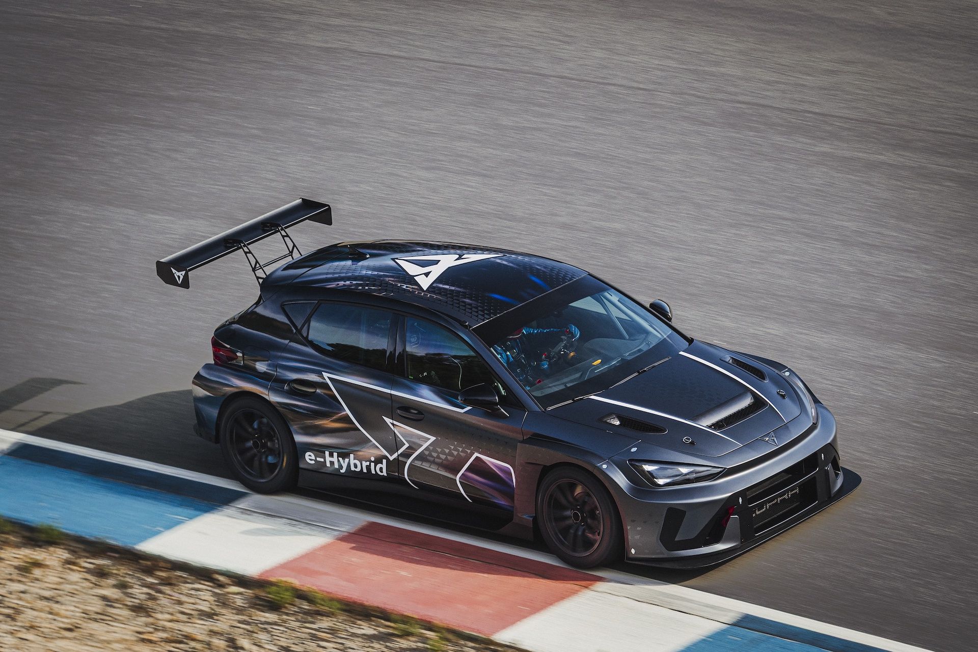 Cupra Leon VZ e-Hybrid Racer