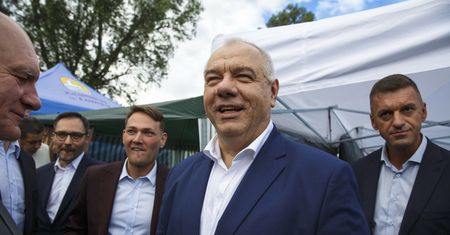 Sasin tłumaczy się z eksportu polskiego węgla. Zarzuca opozycji "mówienie przekazem z Kremla"