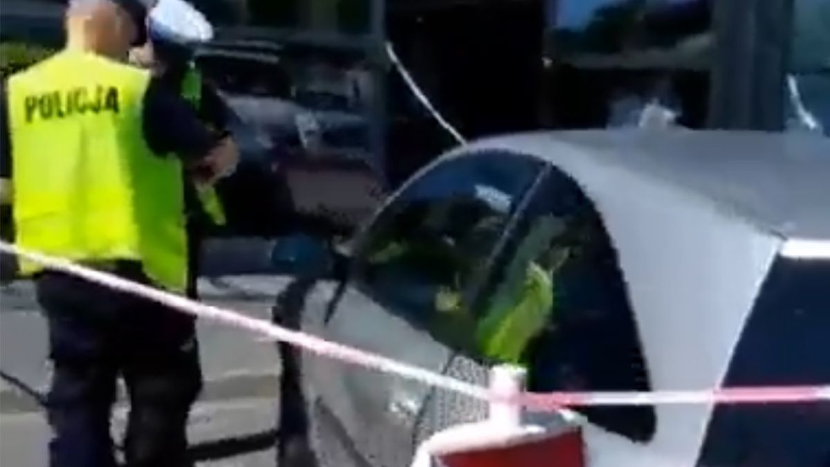 36-latka wjechała samochodem w supermarket